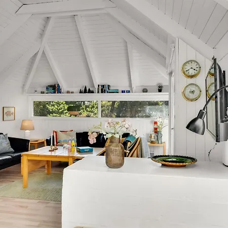펜션 Udder - 1-3km From The Sea By Interhome *